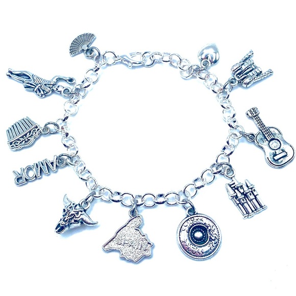 Spain Charm Bracelet Spanish - Picture 1 of 8